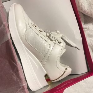 White and gold wedged sneakers